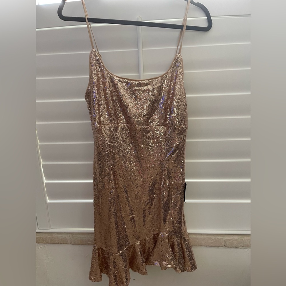 Short gold sequin dress